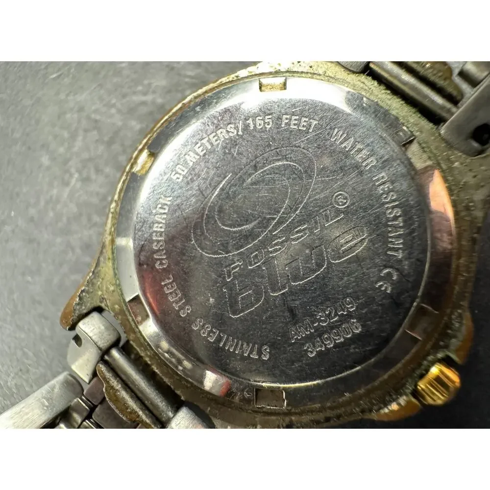 Fossil blue diver